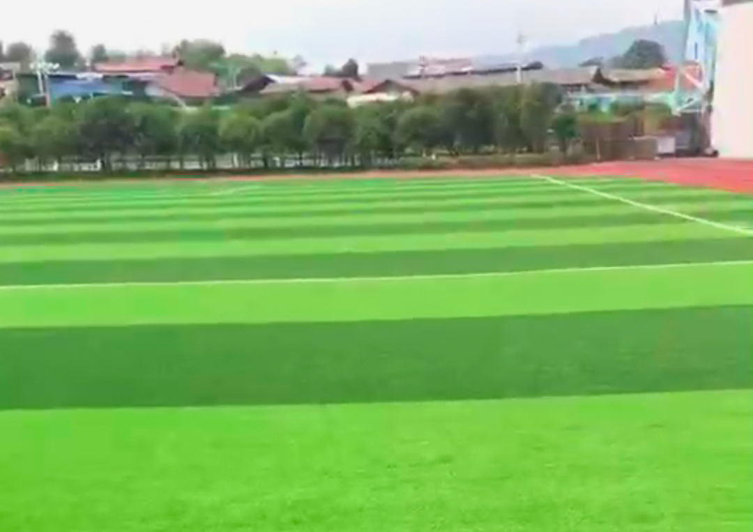 河南省新鄉(xiāng)市延津縣某小學(xué)足球場(chǎng)